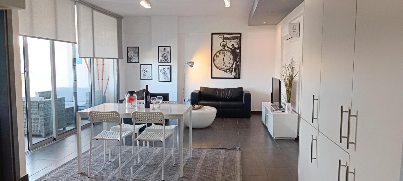 Dezo Luxury Town Apartment لارنكا المظهر الخارجي الصورة