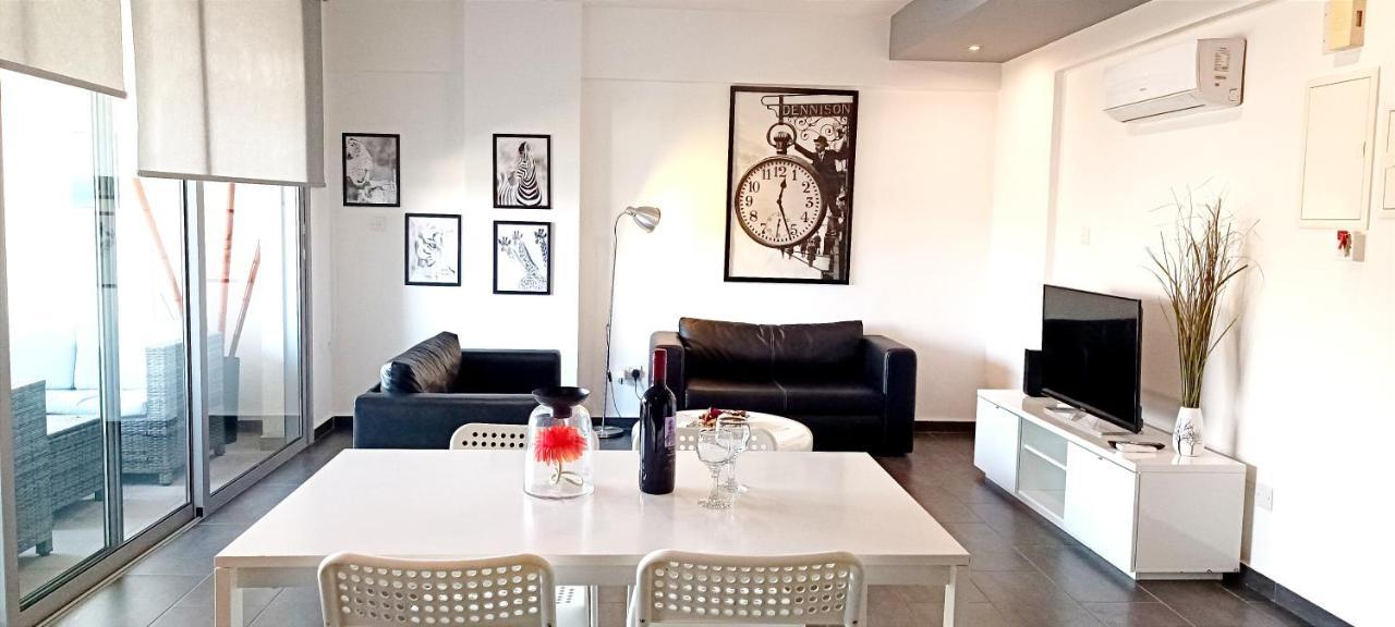 Dezo Luxury Town Apartment لارنكا المظهر الخارجي الصورة