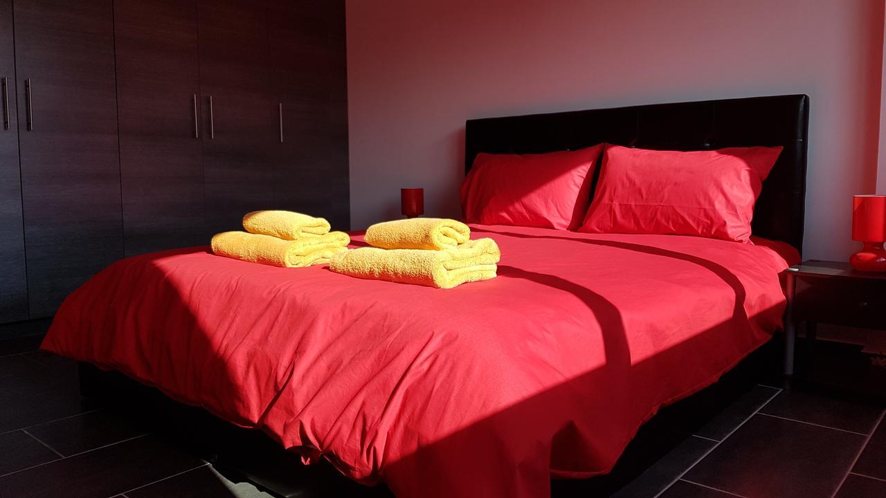 Dezo Luxury Town Apartment لارنكا المظهر الخارجي الصورة